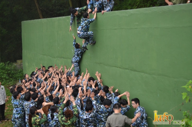 2014比克户外拓展培训圆满成功